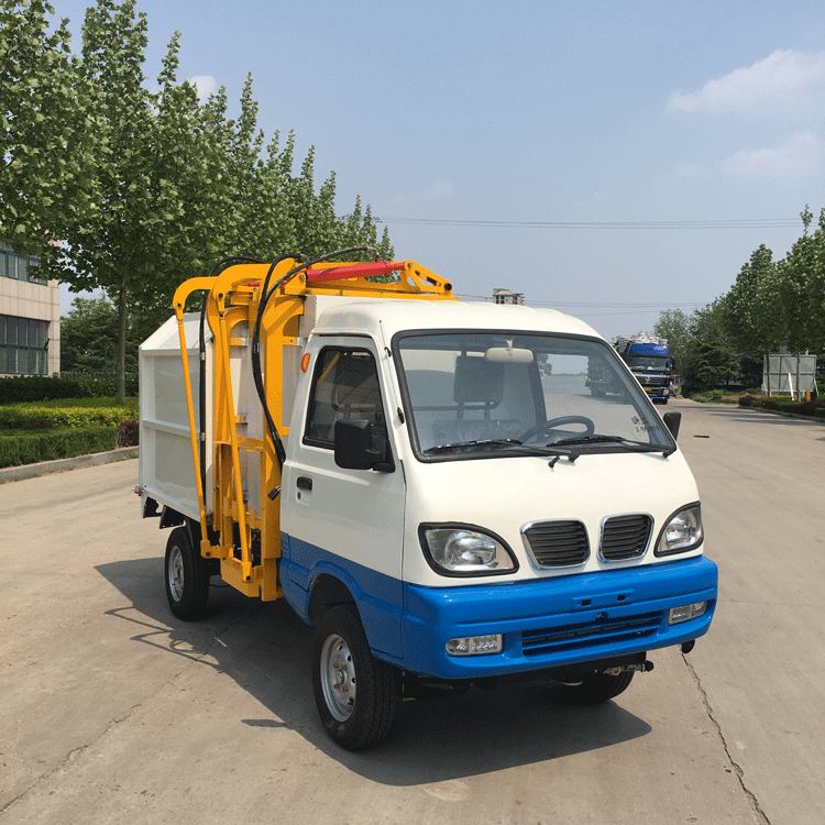 LH-S06電(diàn)動四輪垃圾翻桶車1.gif