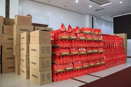 情系員(yuán)工(gōng) 月(yuè)滿中秋 魯環機(jī)械中秋節為(wèi)員(yuán)工(gōng)送祝福